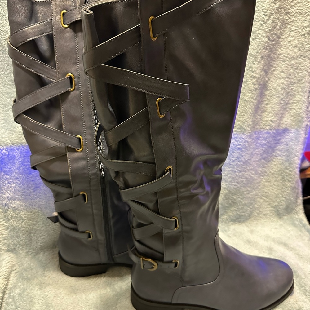 Elegant Over the Knee Boots in Black